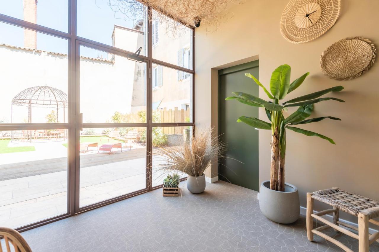 Le Boho . Centre-Ville Macon . Proche Gare . Design . Neuf . Wifi . Climatisation . Confort Bagian luar foto