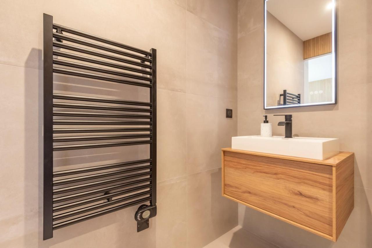 Le Boho . Centre-Ville Macon . Proche Gare . Design . Neuf . Wifi . Climatisation . Confort Bagian luar foto